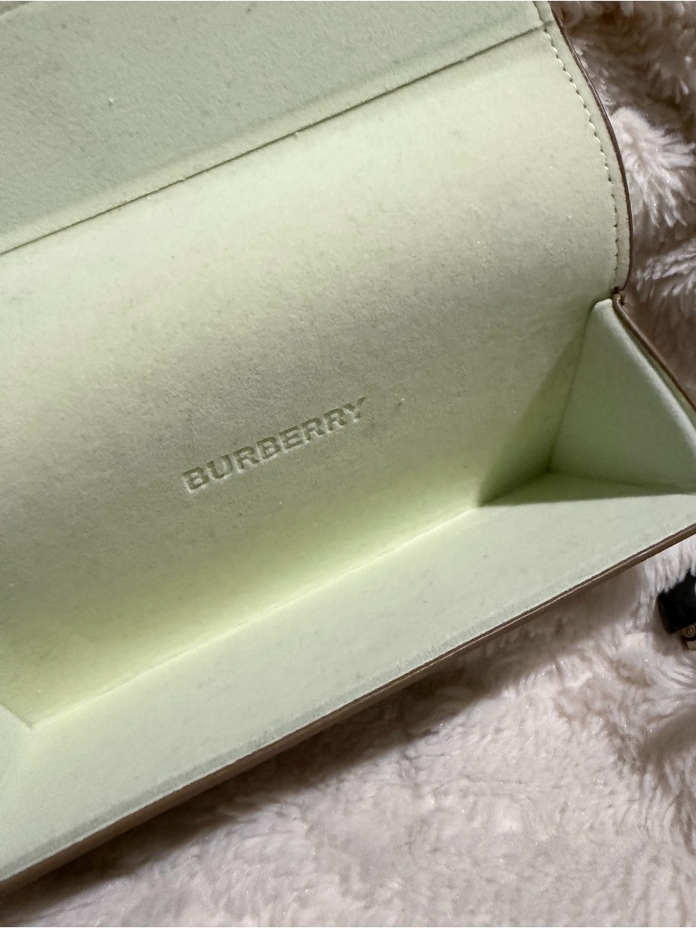 Burberry Eyewear Glasses Frames with Case! Cloth included! - Picture 11 of 11